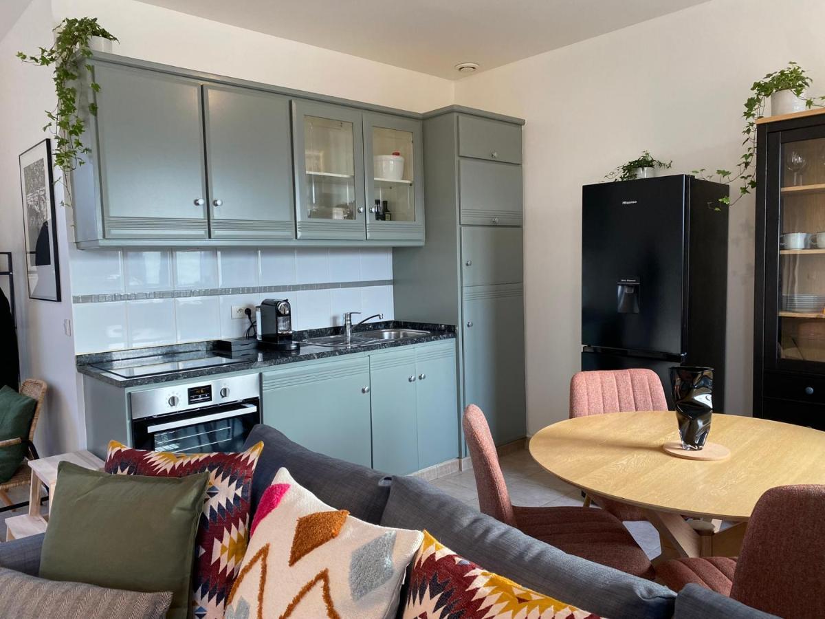 Appartement 2 Pieces De 44M² En Centre Ville Magny-les-Hameaux Exterior photo